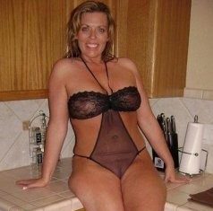 reifes, tabuloses Luder lässt sich spontan ficken