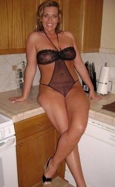 reifes, tabuloses Luder lässt sich spontan ficken